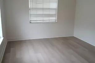 2634 W 28th St, Riviera Beach, FL 33404 - Photo 5