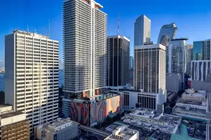 227 NE 2nd St, Miami, FL 33132 - Photo 37