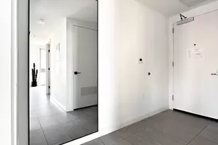 227 NE 2nd St, Miami, FL 33132 - Photo 23