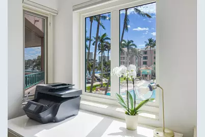 100 SE 5th Avenue, Unit #305, Boca Raton, FL 33432 - Photo 23