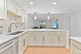 5700 NW 2nd Ave, Boca Raton, FL 33487 - Photo 7