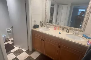 47 Lake Arbor Dr, Palm Springs, FL 33461 - Photo 7