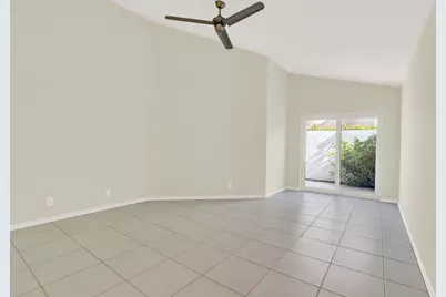 21 Selby Lane, Palm Beach Gardens, FL 33418 - Photo 19