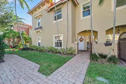 286 Lake Monterey Circle, Boynton Beach, FL 33426 - Photo 1