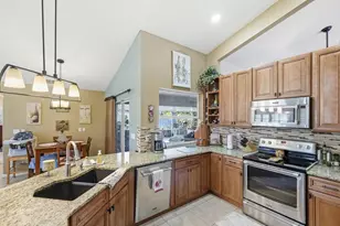 1002 SW Hamrock Ave, Port Saint Lucie, FL 34953 - Photo 37