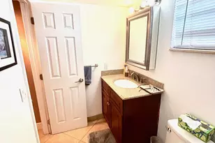 729 Lori Dr, Palm Springs, FL 33461 - Photo 15