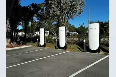 1376 Meadowbrook Drive, West Palm Beach, FL 33417 - Photo 15