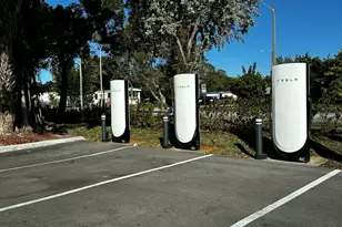 1376 Meadowbrook Dr, West Palm Beach, FL 33417 - Photo 15