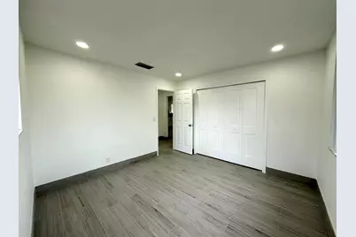 1376 Meadowbrook Drive, West Palm Beach, FL 33417 - Photo 9