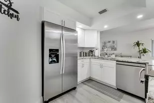 7860 Seville Pl, Boca Raton, FL 33433 - Photo 13