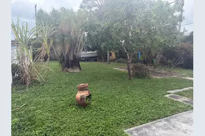 620 W Bloxham Street, Lantana, FL 33462 - Photo 23