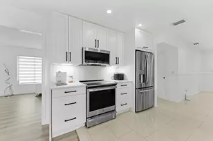 2858 Oak Dr, West Palm Beach, FL 33406 - Photo 11