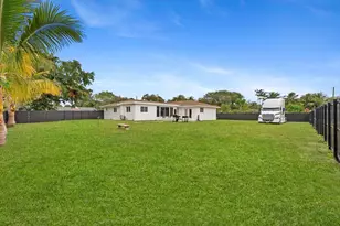 2858 Oak Dr, West Palm Beach, FL 33406 - Photo 37