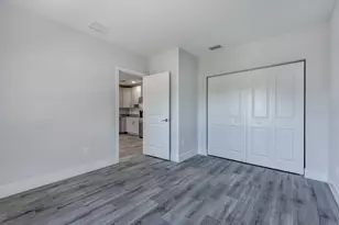 1119 Osceola Dr, West Palm Beach, FL 33409 - Photo 13