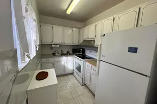 2840 Cynthia Ln, Lake Worth, FL 33461 - Photo 11