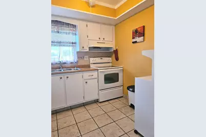 2950 Crosley Drive E, Unit #D, West Palm Beach, FL 33415 - Photo 9