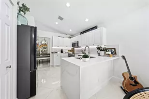 4052 Crescent Creek Pl, Coconut Creek, FL 33073 - Photo 5