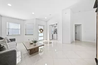 4052 Crescent Creek Place, Coconut Creek, FL 33073 - Photo 15