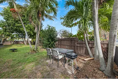 901 NE 40th Street, Unit #2, Oakland Park, FL 33334 - Photo 9