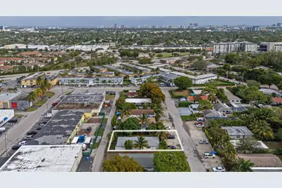 901 NE 40th Street, Unit #2, Oakland Park, FL 33334 - Photo 13