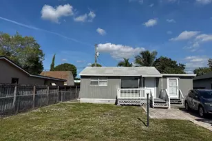 5645 Papaya Rd, West Palm Beach, FL 33413 - Photo 1