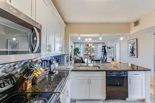 9235 Lagoon Pl, Davie, FL 33324 - Photo 11