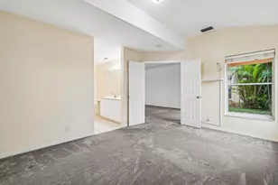 1007 Via Jardin, Palm Beach Gardens, FL 33418 - Photo 17