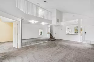 1007 Via Jardin, Palm Beach Gardens, FL 33418 - Photo 11