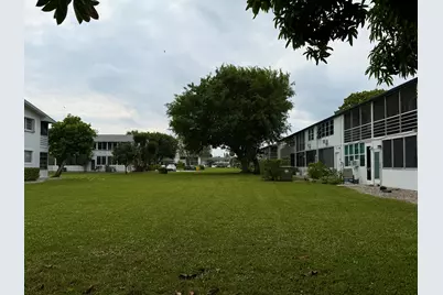 240 Northampton L, West Palm Beach, FL 33417 - Photo 3