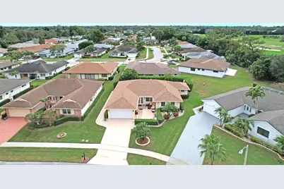 10668 S Greentrail Drive, Boynton Beach, FL 33436 - Photo 3