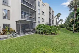 3050 Presidential Way, West Palm Beach, FL 33401 - Photo 33