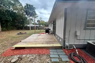 5106 Palm Dr, Fort Pierce, FL 34982 - Photo 7