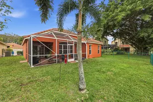 2013 Bonisle Cir, Riviera Beach, FL 33418 - Photo 13