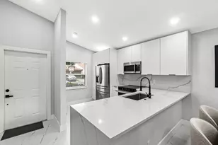 8137 Windgate Dr, Boca Raton, FL 33496 - Photo 9