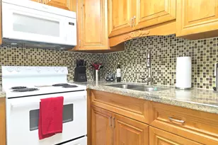 204 Kent L, West Palm Beach, FL 33417 - Photo 3