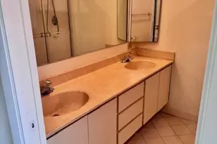 217 Live Oak Ln, Boynton Beach, FL 33436 - Photo 9