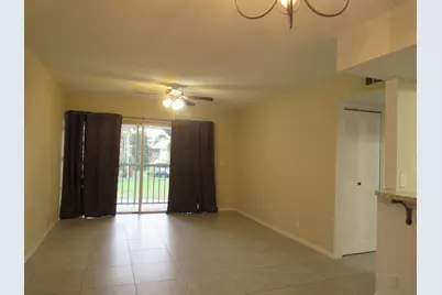 1537 SE Royal Green Circle, Unit #202, Port Saint Lucie, FL 34952 - Photo 5