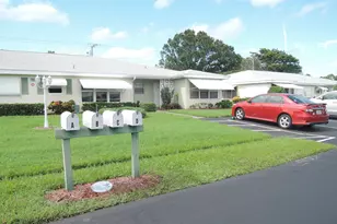 115 Lakes End Dr #D, Fort Pierce, FL 34982 - Photo 1