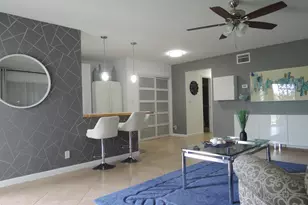 115 Lakes End Dr #D, Fort Pierce, FL 34982 - Photo 5