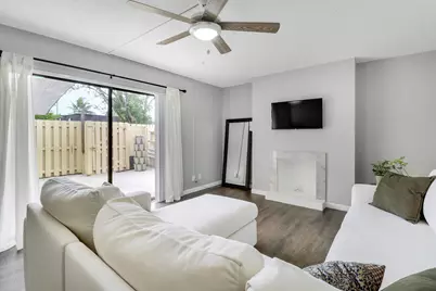 187 Woodland Road, Palm Springs, FL 33461 - Photo 17