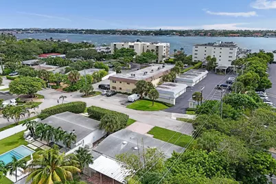 1205 S Lake Drive, Lantana, FL 33462 - Photo 23