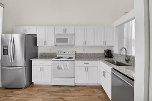 6765 Green Island Cir, Lake Worth, FL 33463 - Photo 7