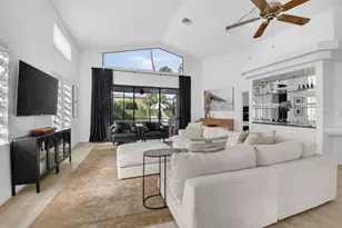 9060 Villa Portofino Cir, Boca Raton, FL 33496 - Photo 9