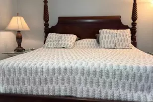 271 Chatham N, West Palm Beach, FL 33417 - Photo 5