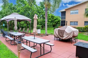 70 Camden C, West Palm Beach, FL 33417 - Photo 17
