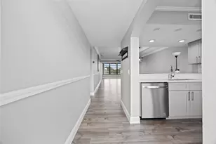3716 Whitehall Dr, West Palm Beach, FL 33401 - Photo 3