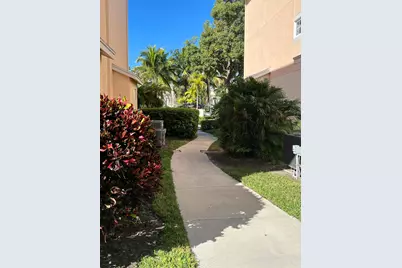 255 Murcia Drive, Unit #202, Jupiter, FL 33458 - Photo 3