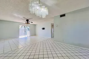 209 Oxford 200, West Palm Beach, FL 33417 - Photo 1