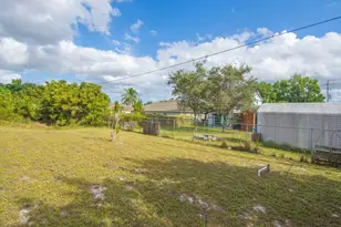 2543 SE Price Ct, Port Saint Lucie, FL 34953 - Photo 37