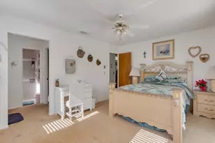 2543 SE Price Ct, Port Saint Lucie, FL 34953 - Photo 23